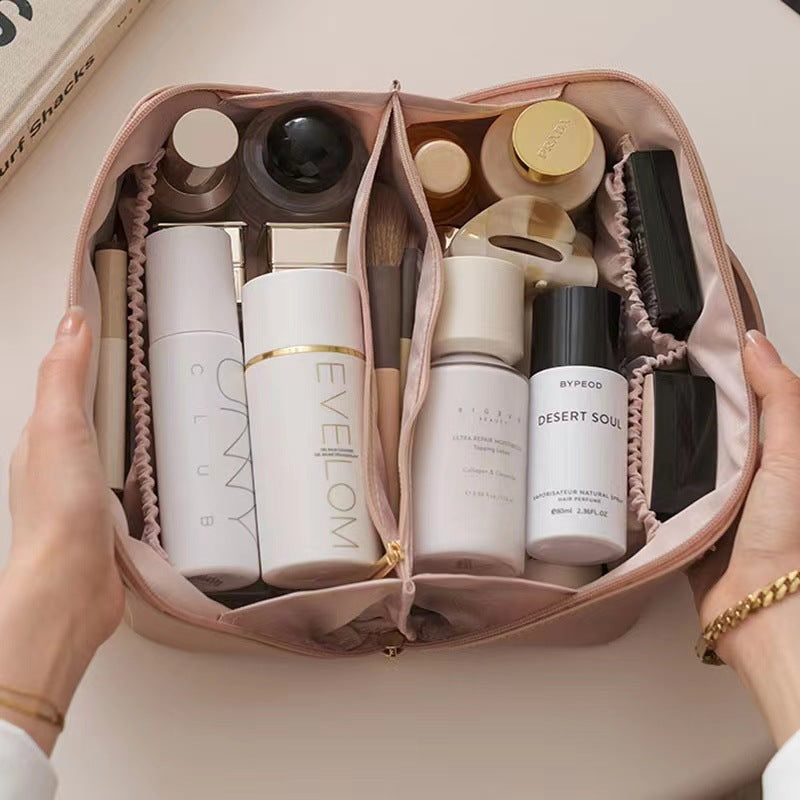portable women cosmetics bags