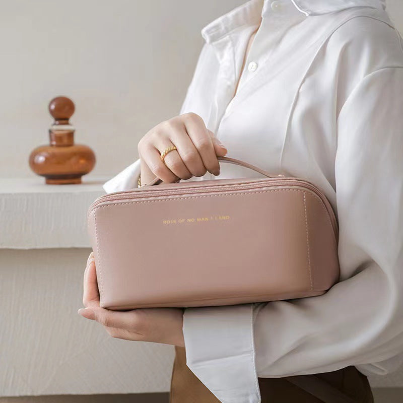 portable women cosmetics bags